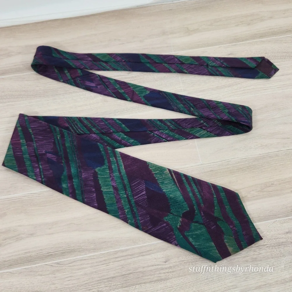 Molecular Expressions By Stonehenge Men's Neck Tie 